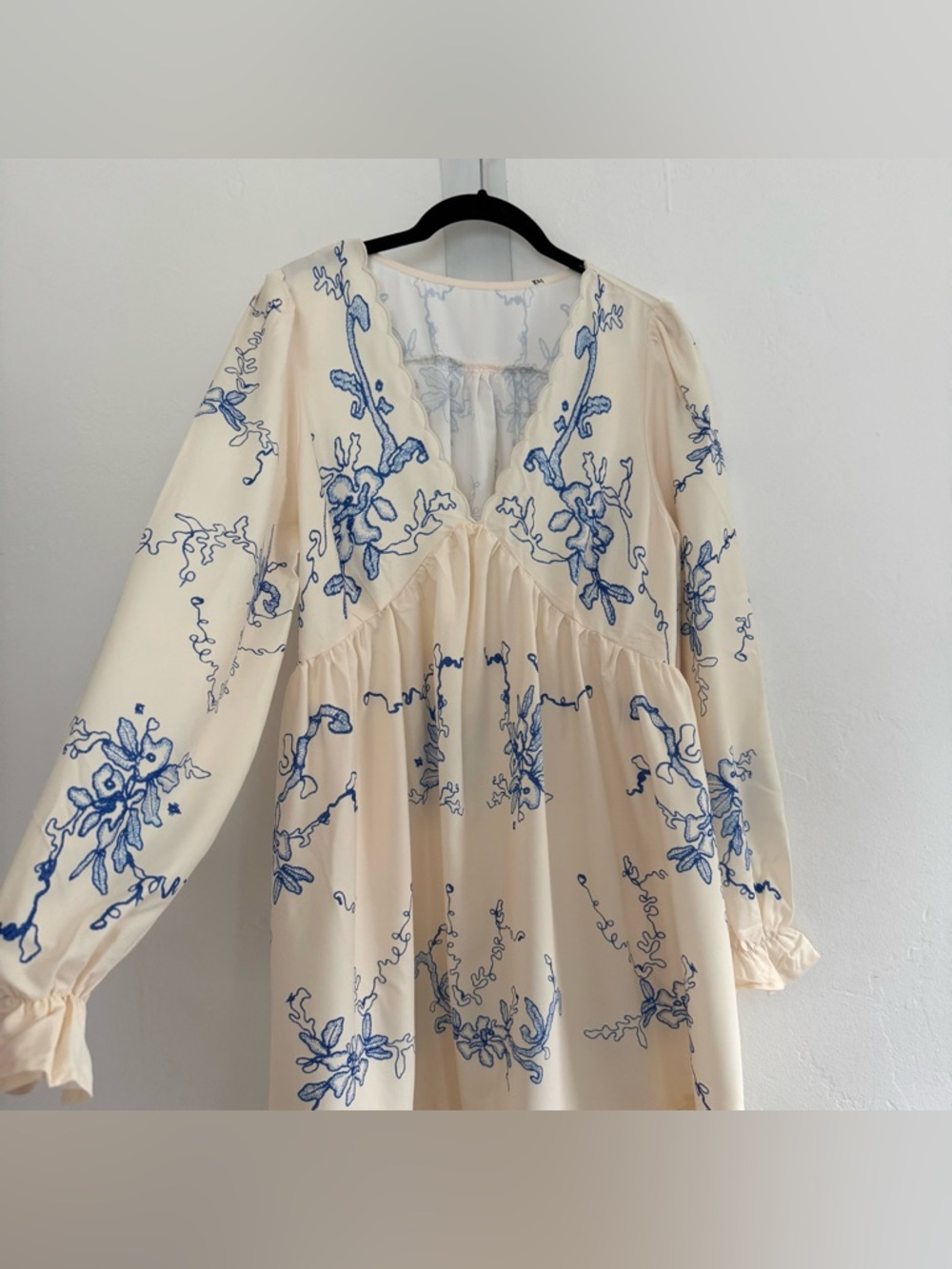 NWT Cupshe Boho Orchids Ruffled Mini Dress Long Sleeve Floral Cream Blue - Picture 5 of 14